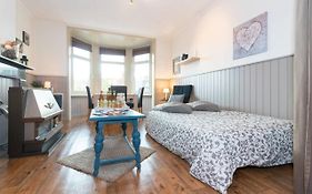 Charmant Appartement Met Zicht Damse Vaart @Brugge